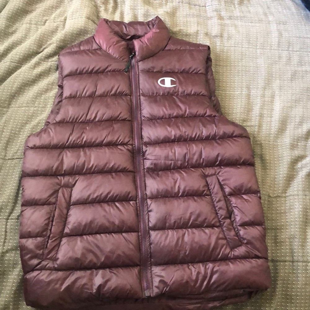 Champion Puffer Vest. Maroon. Never worn.